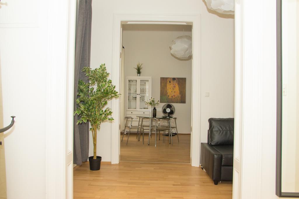 Vienna Hotspot Appartement Buitenkant foto